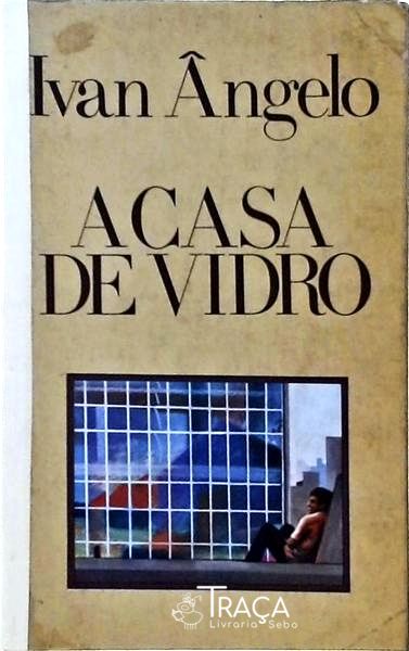 A Casa De Vidro