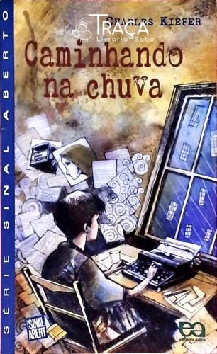 Caminhando Na Chuva