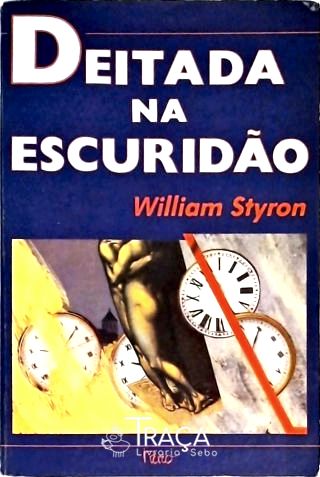 Deitada Na Escuridão