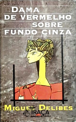 Dama de Vermelho Sobre Fundo Cinza