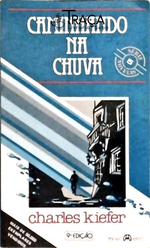 Caminhando Na Chuva