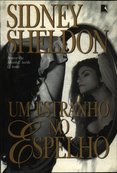 Um Estranho No Espelho