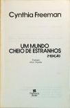 Um Mundo Cheio de Estranhos