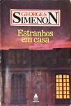 Estranhos Em Casa