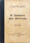 À Sombra das Árvores