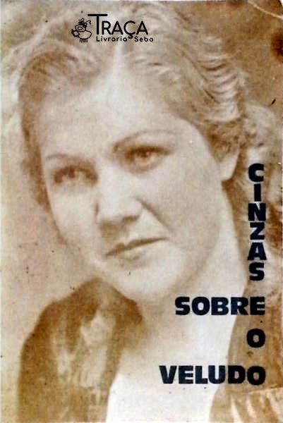 Cinzas Sobre o Veludo