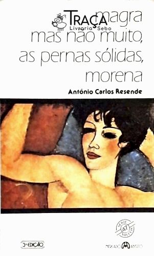 Magra Mas Não Muito As Pernas Sólidas Morena