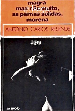 Magra Mas Não Muito As Pernas Sólidas Morena