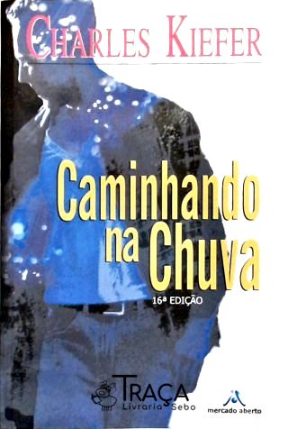 Caminhando Na Chuva