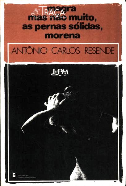 Magra Mas Não Muito As Pernas Sólidas Morena